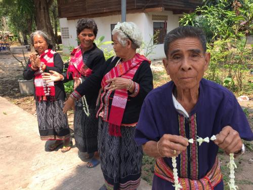 ชนเผ่าไทยข่า  บ้านโสกแมว ต.อุ่มเหม้า อ.ธาตุพนม จ.นครพนม
